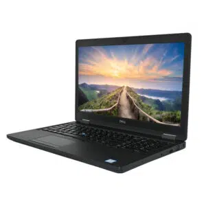 Реновиран преносим компютър Dell Latitude 5590 i3